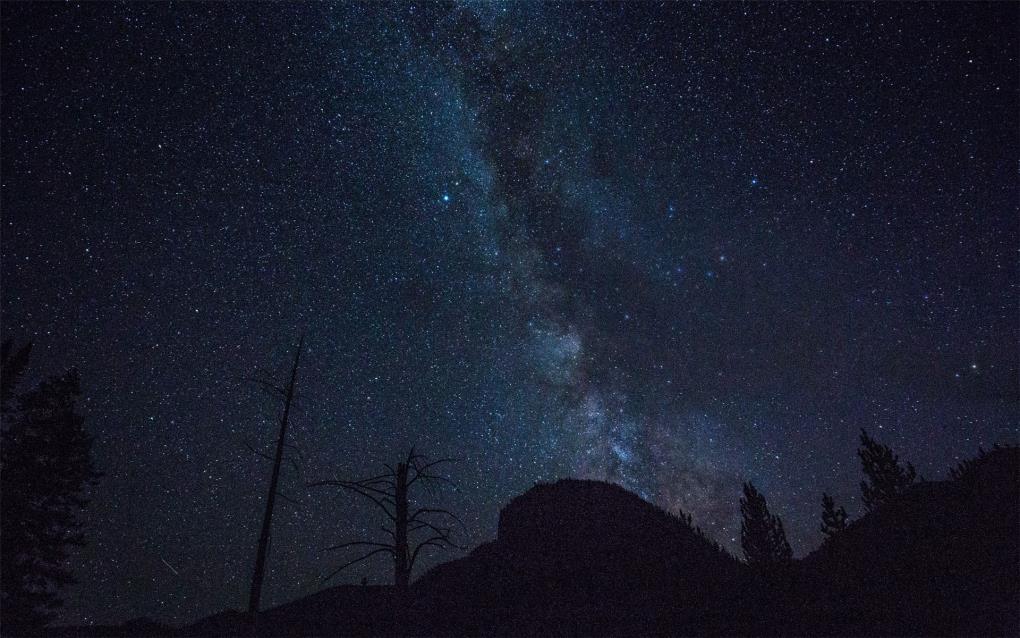 星辰桌面壁纸_夜晚星辰桌面壁纸