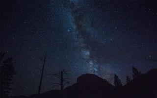 星辰桌面壁纸_夜晚星辰桌面壁纸